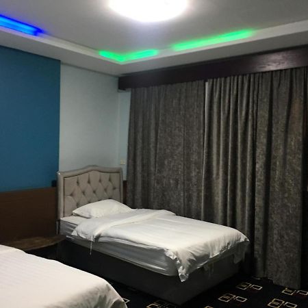 دار العزاب - عزاب فقط Aparthotel Jidda Exteriör bild