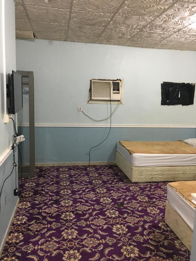 دار العزاب - عزاب فقط Aparthotel Jidda Exteriör bild